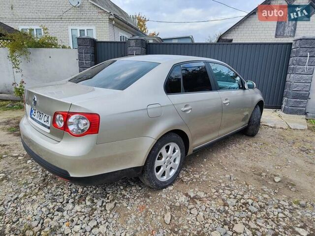 Бежевый Фольксваген Джетта, объемом двигателя 1.6 л и пробегом 238 тыс. км за 5100 $, фото 11 на Automoto.ua