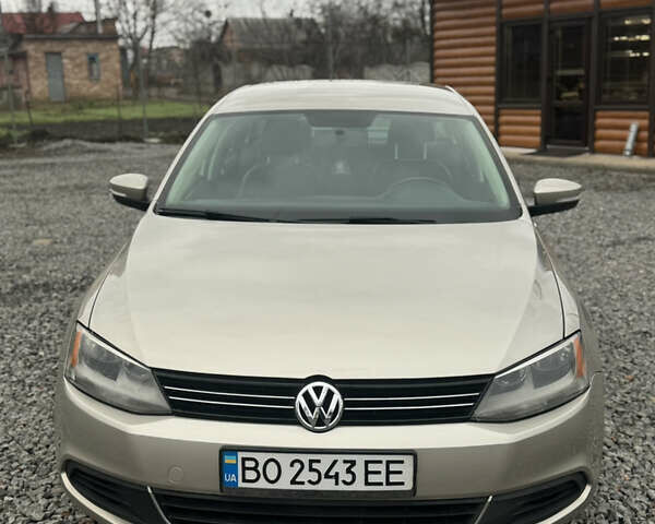 Бежевий Фольксваген Джетта, об'ємом двигуна 2.5 л та пробігом 282 тис. км за 7400 $, фото 1 на Automoto.ua