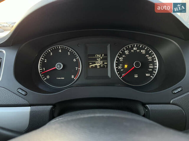 Бежевий Фольксваген Джетта, об'ємом двигуна 2.5 л та пробігом 250 тис. км за 8000 $, фото 14 на Automoto.ua