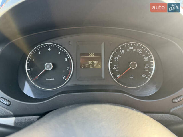 Бежевый Фольксваген Джетта, объемом двигателя 2.48 л и пробегом 289 тыс. км за 7999 $, фото 32 на Automoto.ua