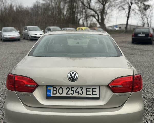 Бежевий Фольксваген Джетта, об'ємом двигуна 2.5 л та пробігом 282 тис. км за 7400 $, фото 21 на Automoto.ua