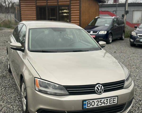 Бежевий Фольксваген Джетта, об'ємом двигуна 2.5 л та пробігом 282 тис. км за 7400 $, фото 3 на Automoto.ua