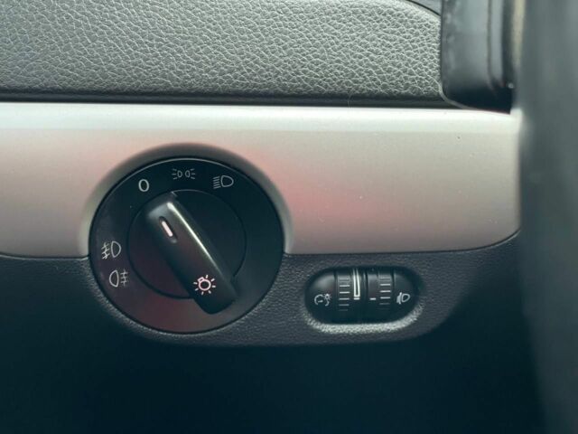 Бежевый Фольксваген Джетта, объемом двигателя 1.4 л и пробегом 199 тыс. км за 8900 $, фото 14 на Automoto.ua