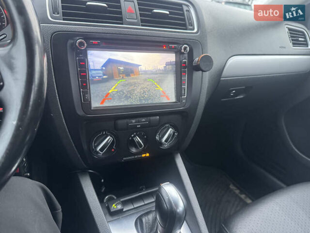 Бежевый Фольксваген Джетта, объемом двигателя 2.48 л и пробегом 289 тыс. км за 7299 $, фото 25 на Automoto.ua