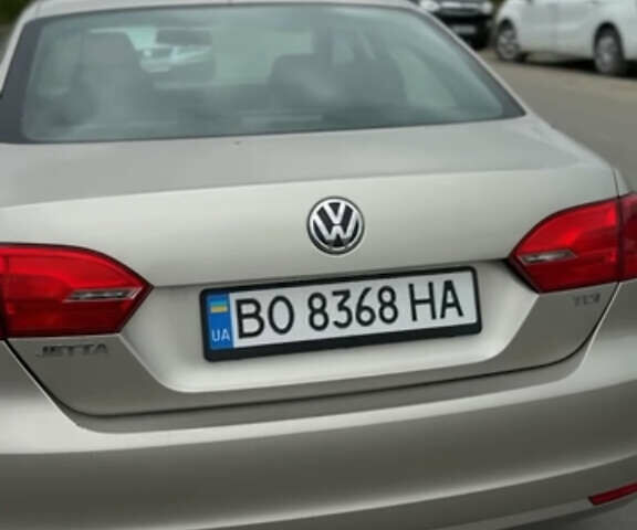 Бежевий Фольксваген Джетта, об'ємом двигуна 1.97 л та пробігом 171 тис. км за 9500 $, фото 5 на Automoto.ua