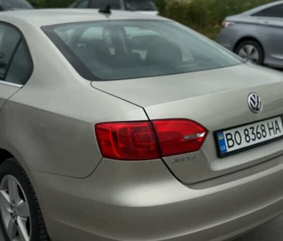 Бежевий Фольксваген Джетта, об'ємом двигуна 1.97 л та пробігом 171 тис. км за 9500 $, фото 3 на Automoto.ua