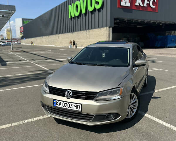 Бежевий Фольксваген Джетта, об'ємом двигуна 1.97 л та пробігом 273 тис. км за 10200 $, фото 7 на Automoto.ua