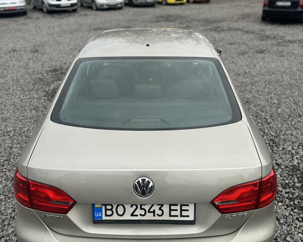 Бежевий Фольксваген Джетта, об'ємом двигуна 2.5 л та пробігом 282 тис. км за 7400 $, фото 22 на Automoto.ua