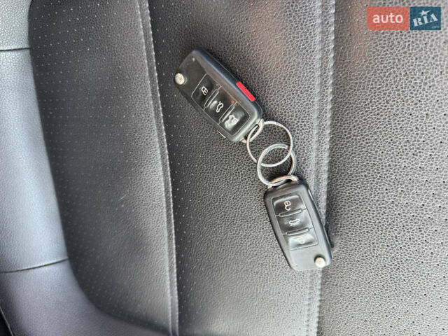 Бежевый Фольксваген Джетта, объемом двигателя 2.48 л и пробегом 289 тыс. км за 7999 $, фото 36 на Automoto.ua