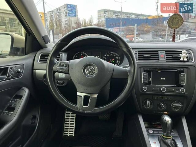 Бежевый Фольксваген Джетта, объемом двигателя 1.97 л и пробегом 184 тыс. км за 8900 $, фото 16 на Automoto.ua