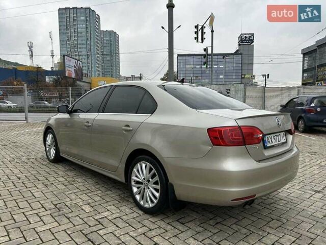 Бежевый Фольксваген Джетта, объемом двигателя 1.97 л и пробегом 184 тыс. км за 8900 $, фото 2 на Automoto.ua