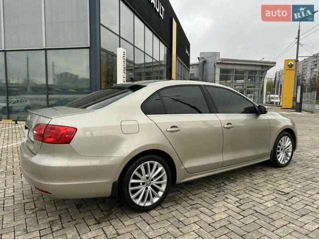 Бежевый Фольксваген Джетта, объемом двигателя 1.97 л и пробегом 184 тыс. км за 8900 $, фото 6 на Automoto.ua