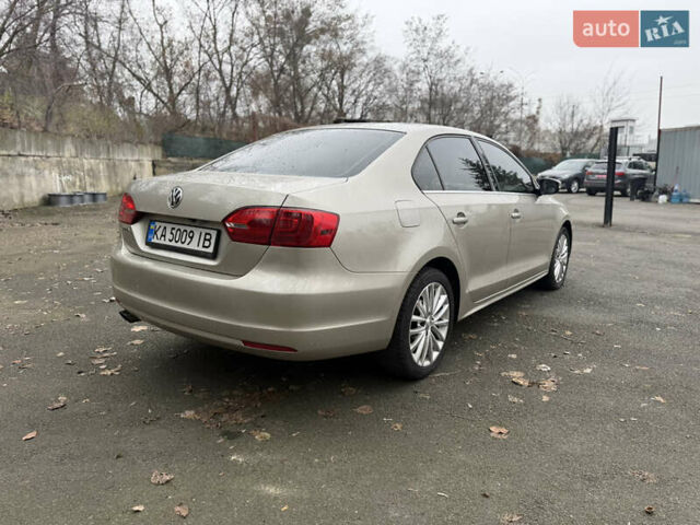 Бежевый Фольксваген Джетта, объемом двигателя 1.97 л и пробегом 238 тыс. км за 8800 $, фото 4 на Automoto.ua