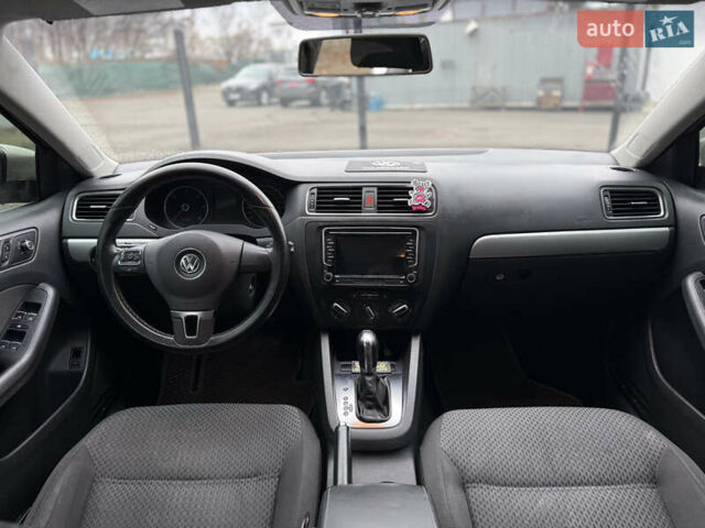 Бежевый Фольксваген Джетта, объемом двигателя 1.97 л и пробегом 238 тыс. км за 8800 $, фото 10 на Automoto.ua