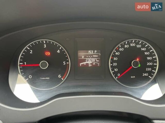 Фольксваген Джетта 2013 у Києві на Automoto.ua Бежевий Фольксваген Джетта, об'ємом двигуна 1.98 л та пробігом 237 тис. км за 8400 $, фото 6 на Automoto.ua