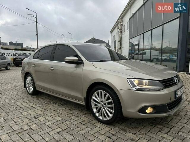 Бежевый Фольксваген Джетта, объемом двигателя 1.97 л и пробегом 184 тыс. км за 8900 $, фото 10 на Automoto.ua