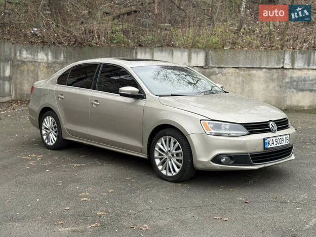 Бежевый Фольксваген Джетта, объемом двигателя 1.97 л и пробегом 238 тыс. км за 8800 $, фото 2 на Automoto.ua