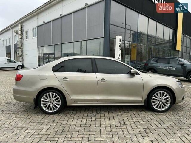 Бежевый Фольксваген Джетта, объемом двигателя 1.97 л и пробегом 184 тыс. км за 8900 $, фото 7 на Automoto.ua