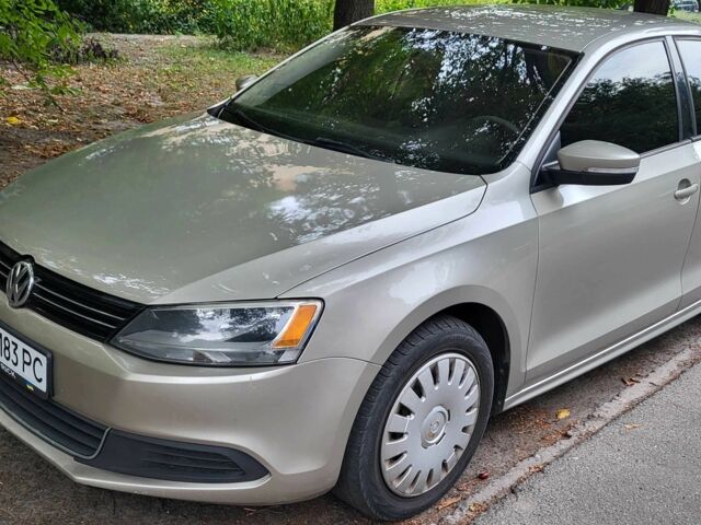 Бежевый Фольксваген Джетта, объемом двигателя 1.8 л и пробегом 240 тыс. км за 7900 $, фото 1 на Automoto.ua