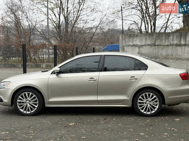 Бежевый Фольксваген Джетта, объемом двигателя 1.97 л и пробегом 238 тыс. км за 8800 $, фото 7 на Automoto.ua