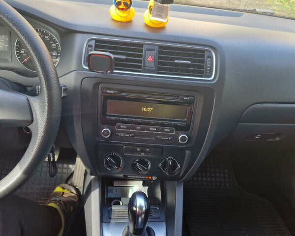 Бежевий Фольксваген Джетта, об'ємом двигуна 1.78 л та пробігом 163 тис. км за 9500 $, фото 5 на Automoto.ua