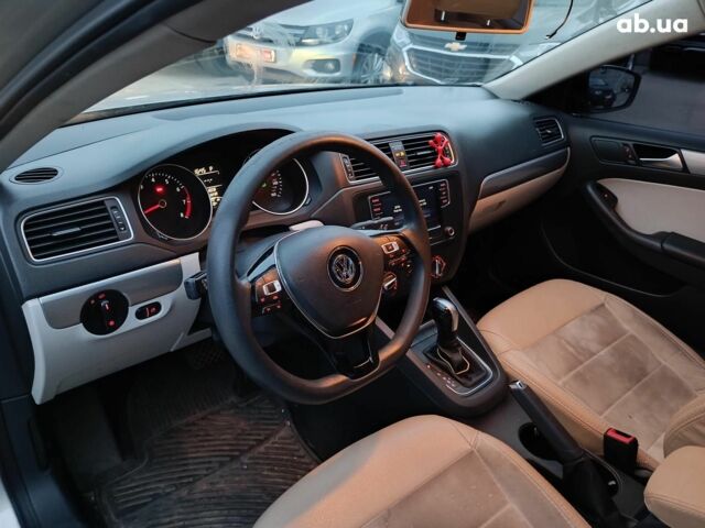 Бежевий Фольксваген Джетта, об'ємом двигуна 1.8 л та пробігом 163 тис. км за 9990 $, фото 19 на Automoto.ua