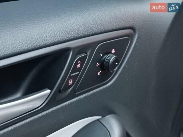 Бежевий Фольксваген Джетта, об'ємом двигуна 1.8 л та пробігом 163 тис. км за 9990 $, фото 22 на Automoto.ua