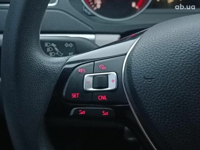 Бежевий Фольксваген Джетта, об'ємом двигуна 1.8 л та пробігом 163 тис. км за 9990 $, фото 24 на Automoto.ua