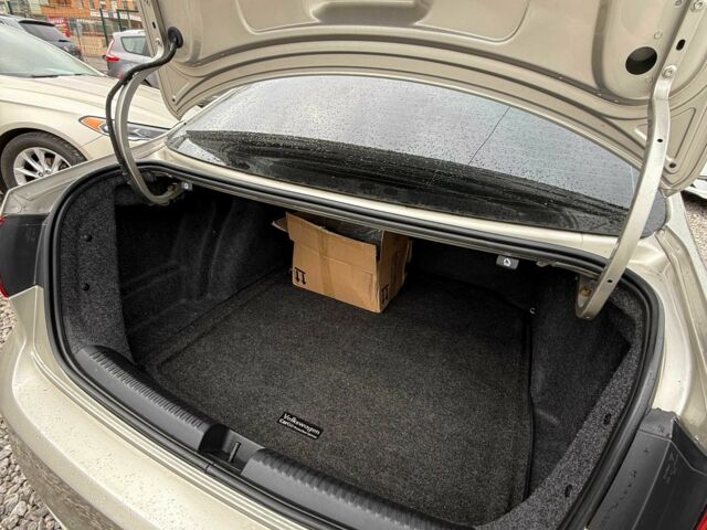 Бежевый Фольксваген Джетта, объемом двигателя 1.8 л и пробегом 204 тыс. км за 8900 $, фото 7 на Automoto.ua