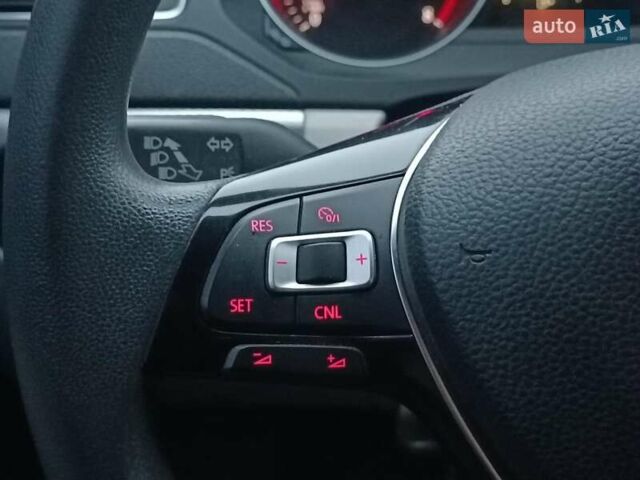 Бежевий Фольксваген Джетта, об'ємом двигуна 1.8 л та пробігом 163 тис. км за 9990 $, фото 25 на Automoto.ua