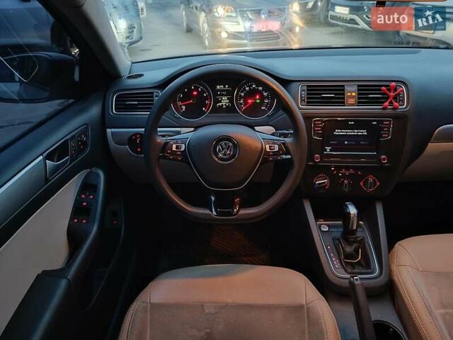 Бежевий Фольксваген Джетта, об'ємом двигуна 1.8 л та пробігом 163 тис. км за 9990 $, фото 16 на Automoto.ua