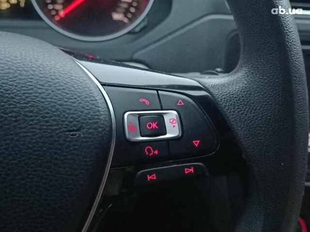 Бежевий Фольксваген Джетта, об'ємом двигуна 1.8 л та пробігом 163 тис. км за 9990 $, фото 25 на Automoto.ua