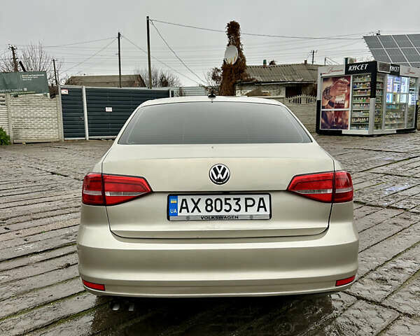 Бежевий Фольксваген Джетта, об'ємом двигуна 1.97 л та пробігом 99 тис. км за 12800 $, фото 6 на Automoto.ua