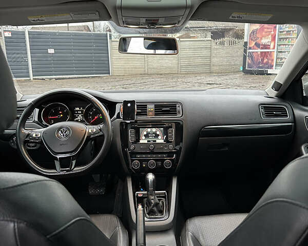 Бежевий Фольксваген Джетта, об'ємом двигуна 1.97 л та пробігом 99 тис. км за 12800 $, фото 8 на Automoto.ua