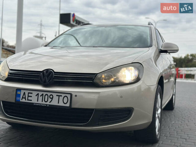 Бежевий Фольксваген Джетта, об'ємом двигуна 2.48 л та пробігом 220 тис. км за 7200 $, фото 2 на Automoto.ua