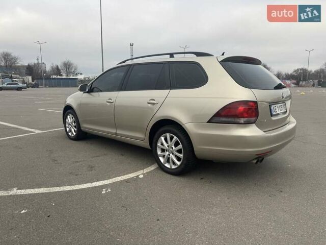 Бежевий Фольксваген Джетта, об'ємом двигуна 2.48 л та пробігом 220 тис. км за 7200 $, фото 2 на Automoto.ua