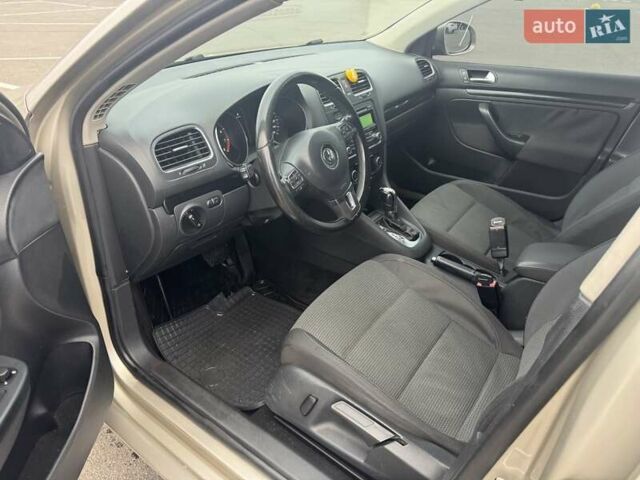 Бежевий Фольксваген Джетта, об'ємом двигуна 2.48 л та пробігом 220 тис. км за 7200 $, фото 10 на Automoto.ua