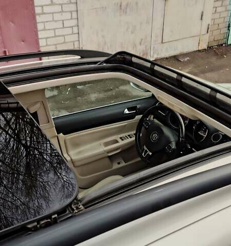 Бежевый Фольксваген Джетта, объемом двигателя 2.48 л и пробегом 254 тыс. км за 8299 $, фото 8 на Automoto.ua