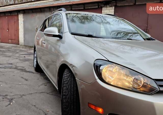 Бежевый Фольксваген Джетта, объемом двигателя 2.48 л и пробегом 254 тыс. км за 8299 $, фото 5 на Automoto.ua