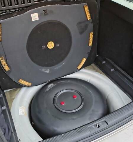 Бежевый Фольксваген Джетта, объемом двигателя 2.48 л и пробегом 254 тыс. км за 8299 $, фото 17 на Automoto.ua