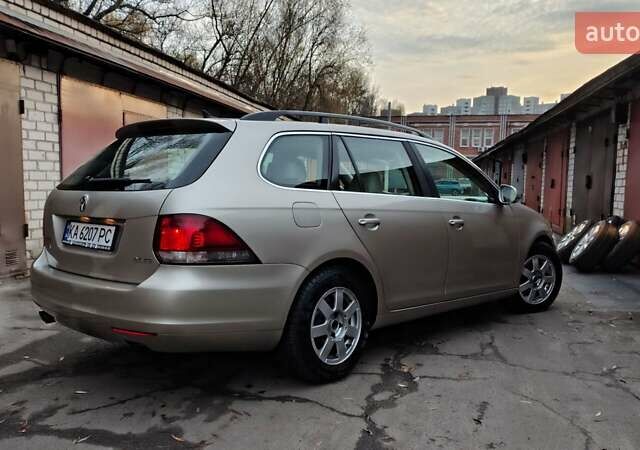 Бежевый Фольксваген Джетта, объемом двигателя 2.48 л и пробегом 254 тыс. км за 8299 $, фото 4 на Automoto.ua