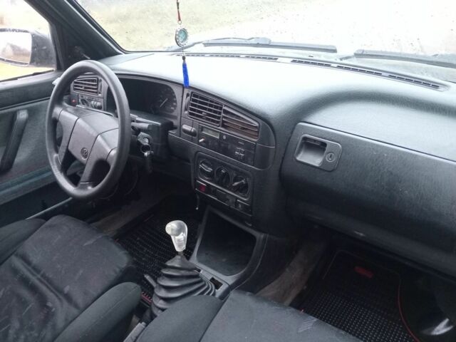 Чорний Фольксваген Джетта, об'ємом двигуна 1.6 л та пробігом 46 тис. км за 900 $, фото 1 на Automoto.ua