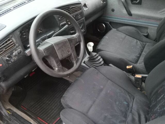 Чорний Фольксваген Джетта, об'ємом двигуна 1.6 л та пробігом 46 тис. км за 900 $, фото 4 на Automoto.ua