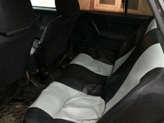 Черный Фольксваген Джетта, объемом двигателя 1.6 л и пробегом 3 тыс. км за 1000 $, фото 5 на Automoto.ua