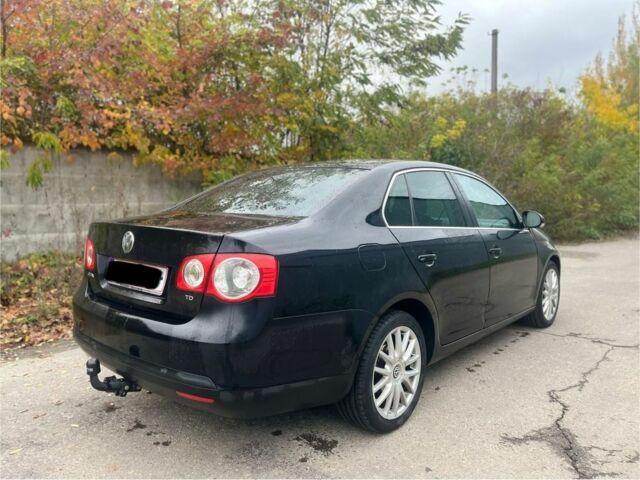 Черный Фольксваген Джетта, объемом двигателя 1.9 л и пробегом 319 тыс. км за 3490 $, фото 16 на Automoto.ua