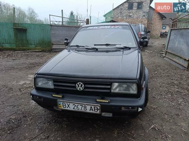 Черный Фольксваген Джетта, объемом двигателя 1.78 л и пробегом 400 тыс. км за 1900 $, фото 7 на Automoto.ua