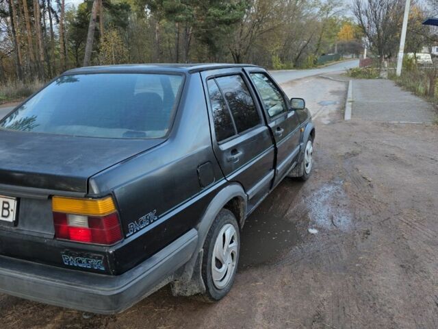 Чорний Фольксваген Джетта, об'ємом двигуна 1.6 л та пробігом 333 тис. км за 800 $, фото 1 на Automoto.ua