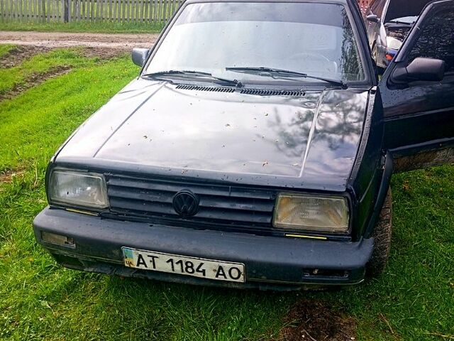 Черный Фольксваген Джетта, объемом двигателя 1.6 л и пробегом 0 тыс. км за 450 $, фото 2 на Automoto.ua