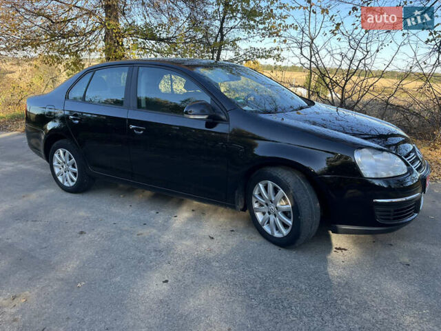 Черный Фольксваген Джетта, объемом двигателя 1.6 л и пробегом 197 тыс. км за 6100 $, фото 24 на Automoto.ua