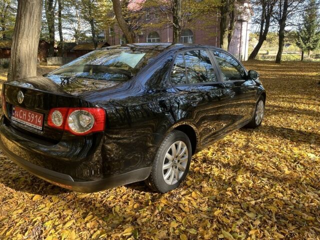 Черный Фольксваген Джетта, объемом двигателя 1.6 л и пробегом 197 тыс. км за 6100 $, фото 4 на Automoto.ua